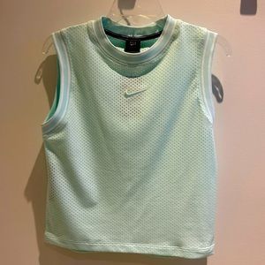 Nike Athletic Top NEW